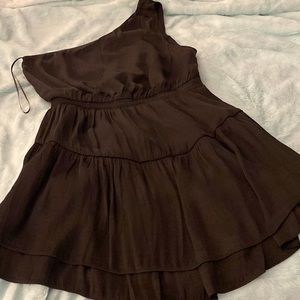 Black one shoulder sleeve dress very comfortable and sexy all in one.